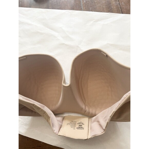 Soma 38D  Bra Tan Enbliss Stay Put Strapless Wireless Back Closure NO STRAPS - Picture 6 of 6